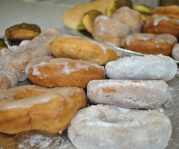 صورة كيفية طريقة عمل دونات الدونات الفاخره الهشة لذيذه سريعه وسهله pictures arabian doughnut recipes donuts in arabic easy