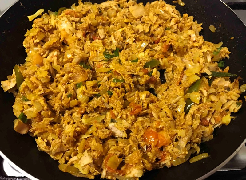 http://www.encyclopediacooking.com/food-recipes-photos/arabic-food-cooking-recipes-in-arabic-how-to-make-tuna-stuffed-filling6.JPG