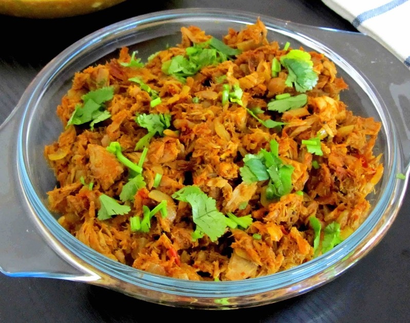 http://www.encyclopediacooking.com/food-recipes-photos/arabic-food-cooking-recipes-in-arabic-how-to-make-tuna-stuffed-filling7.jpg