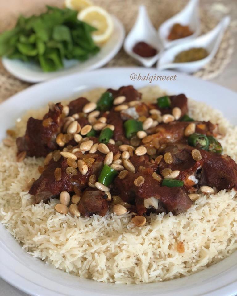 http://www.encyclopediacooking.com/food-recipes-photos/arabic-food-cooking-recipes-in-arabic-rice-arabic-medini-Balqees-Al-Haidari.jpg