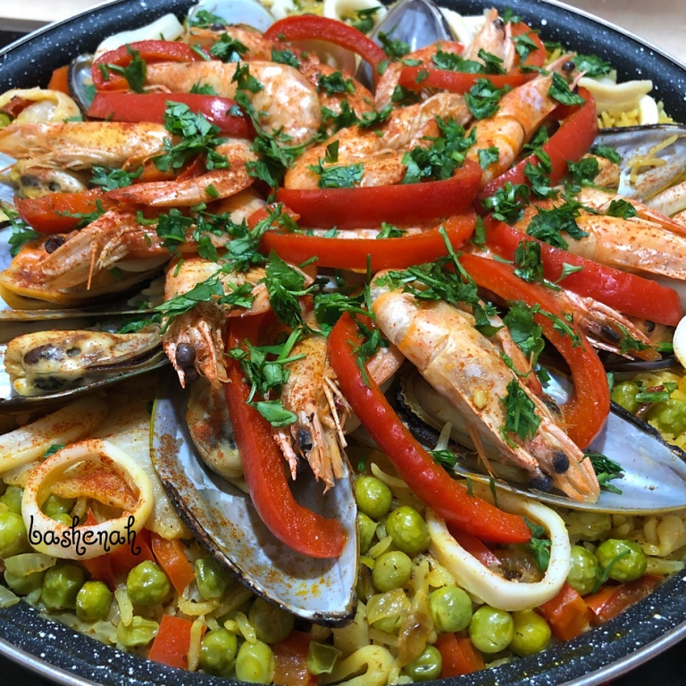 http://www.encyclopediacooking.com/food-recipes-photos/arabic-food-cooking-recipes-in-arabic-yasmeen-al-turki-24.jpg