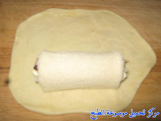 http://www.encyclopediacooking.com/upload_recipes_online/uploads/images_%D8%B1%D9%88%D9%84%D8%A7%D8%AA-%D8%A7%D9%84%D8%AA%D9%88%D8%B3%D8%AA-%D8%A8%D8%A7%D9%84%D8%B9%D8%AC%D9%8A%D9%86-%D8%AE%D9%81%D9%8A%D9%81%D9%87-%D9%88%D9%85%D9%82%D8%B1%D9%85%D8%B4%D9%875.jpg