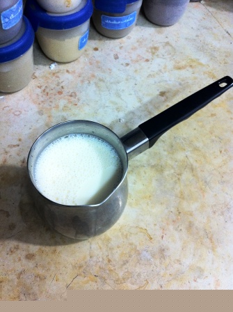 http://www.encyclopediacooking.com/upload_recipes_online/uploads/images_%D8%B7%D8%B1%D9%8A%D9%82%D8%A9-%D8%A7%D9%84%D8%B4%D8%A7%D9%8A-%D8%A7%D9%84%D8%B9%D8%AF%D9%86%D9%8A-%D8%A8%D8%A7%D9%84%D8%B5%D9%88%D8%B12.jpg