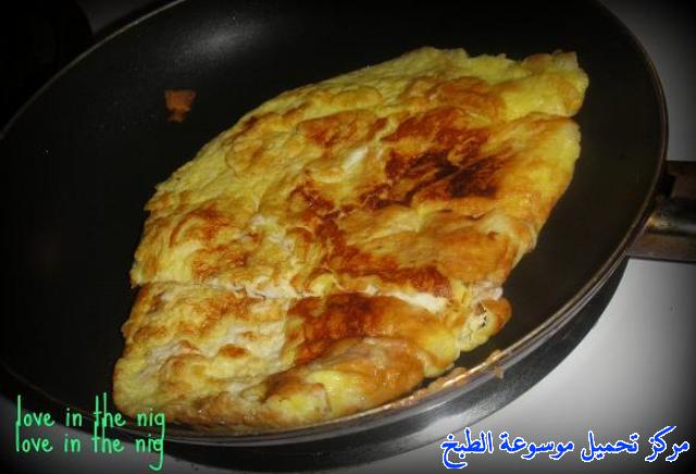 http://www.encyclopediacooking.com/upload_recipes_online/uploads/images_%D8%B7%D8%B1%D9%8A%D9%82%D8%A9-%D8%B9%D9%85%D9%84-%D9%83%D9%84%D9%88%D8%A8-%D8%B3%D8%A7%D9%86%D8%AF%D9%88%D9%8A%D8%B4-club-sandwich2.jpg