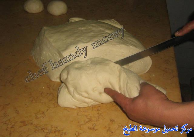 http://www.encyclopediacooking.com/upload_recipes_online/uploads/images_%D8%B9%D8%AC%D9%8A%D9%86%D8%A9-%D8%A7%D9%84%D8%AE%D8%A8%D8%B2-%D8%A7%D9%84%D8%AA%D9%88%D8%B3%D8%AA-%D8%A8%D8%A7%D9%84%D8%B5%D9%88%D8%B1-%D8%AE%D8%B7%D9%88%D8%A9-%D8%AE%D8%B7%D9%88%D8%A94.jpg