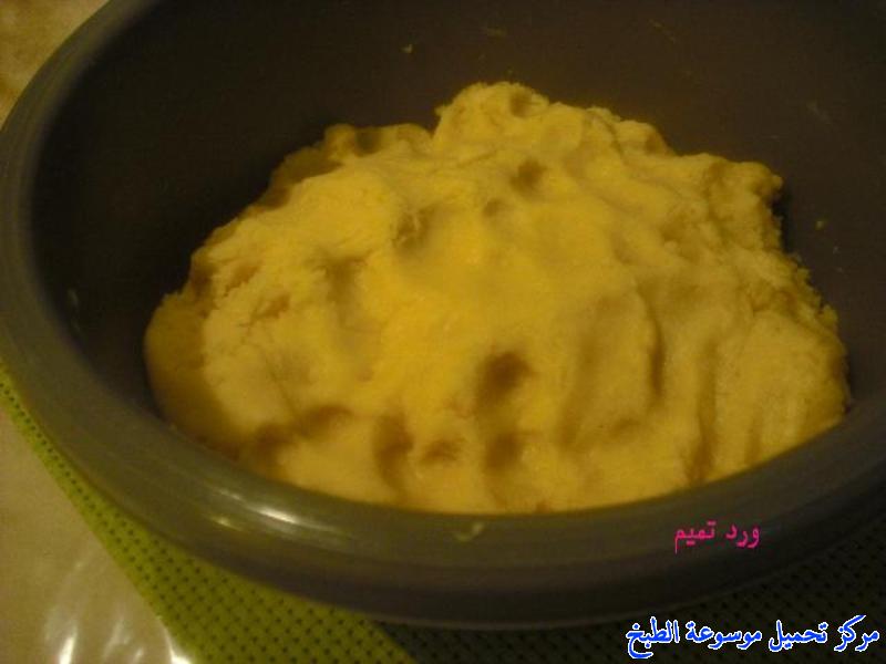 http://www.encyclopediacooking.com/upload_recipes_online/uploads/images_%D9%85%D8%B9%D9%85%D9%88%D9%84-%D8%A7%D9%84%D8%B9%D9%8A%D8%AF-%D9%85%D9%86-%D9%85%D8%B7%D8%A8%D8%AE-%D9%88%D8%B1%D8%AF-%D8%AA%D9%85%D9%8A%D9%85-%D8%A8%D8%A7%D9%84%D8%B5%D9%88%D8%B1.jpg