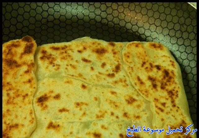 http://www.encyclopediacooking.com/upload_recipes_online/uploads/images_Murtabak-martabak-mutabbaq-recipe-%D8%B7%D8%B1%D9%8A%D9%82%D8%A9-%D8%B9%D9%85%D9%84-%D8%A7%D9%84%D9%85%D8%B7%D8%A8%D9%82-%D8%A8%D8%A7%D9%84%D8%B5%D9%88%D8%B113.jpg