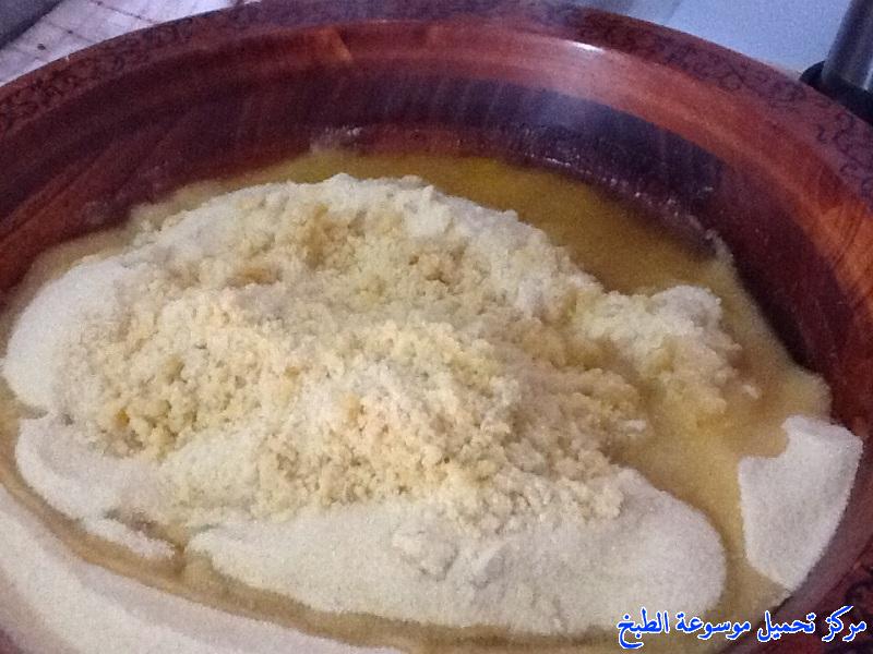 http://www.encyclopediacooking.com/upload_recipes_online/uploads/images_algerian-food-recipes-dessert-%D8%AD%D9%84%D9%88%D8%A9-%D8%A7%D9%84%D8%A8%D8%B1%D8%A7%D8%AC-%D8%A7%D9%84%D8%AC%D8%B2%D8%A7%D8%A6%D8%B1%D9%8A%D8%A9-%D8%A8%D8%A7%D9%84%D8%B5%D9%88%D8%B12.jpg