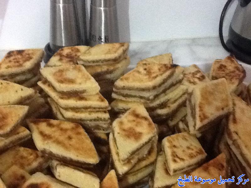 recette de cuisine algérienne halawiyat l3id 2020 en arabe-طريقة عمل حلوى حلوة البراج الجزائري من المطبخ الجزائري للحلويات وحلوى جزائرية مشهورة وشعبية وتقليدية وأحد مكونات الطعام الجزائري بالصور