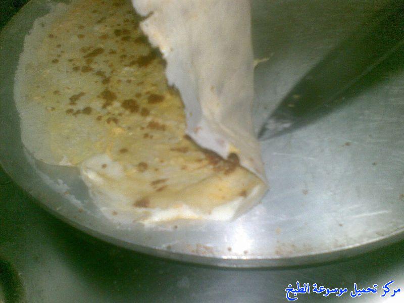 http://www.encyclopediacooking.com/upload_recipes_online/uploads/images_arabic-food-cooking-massa-brick-qatari-cuisine-recipe-4-%D8%B5%D9%88%D8%B1%D8%A9-%D8%A7%D9%83%D9%84%D8%A9-%D8%AE%D8%A8%D8%B2-%D8%A7%D9%84%D8%B1%D9%82%D8%A7%D9%82-%D8%A7%D9%84%D9%82%D8%B7%D8%B1%D9%8A-%D8%A8%D8%A7%D9%84%D8%B7%D8%B1%D9%8A%D9%82%D8%A9-%D8%A7%D9%84%D9%82%D8%B7%D8%B1%D9%8A%D8%A9.jpg