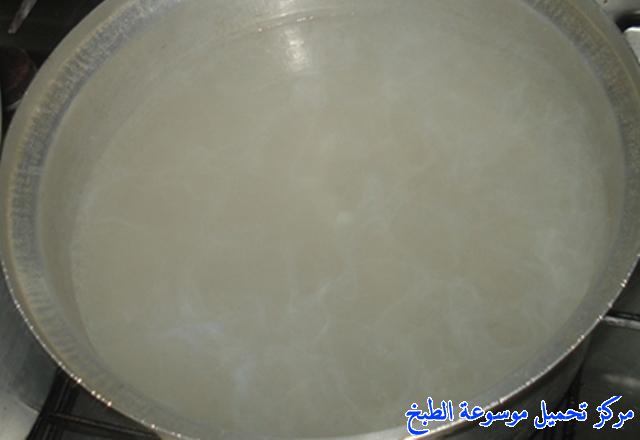 http://www.encyclopediacooking.com/upload_recipes_online/uploads/images_arabic-food-cooking-qatari-cuisine-recipe-6-%D8%B5%D9%88%D8%B1%D8%A9-%D8%A7%D9%83%D9%84%D8%A9-%D8%A7%D9%84%D8%AC%D8%B4%D9%8A%D8%AF-%D8%A7%D9%88-%D8%A7%D9%84%D9%82%D8%B4%D9%8A%D8%AF-%D8%A7%D9%84%D9%82%D8%B7%D8%B1%D9%8A%D8%A9.jpg