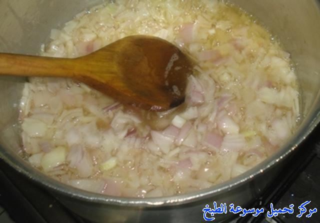 http://www.encyclopediacooking.com/upload_recipes_online/uploads/images_arabic-food-cooking-qatari-cuisine-recipe-8-%D8%B5%D9%88%D8%B1%D8%A9-%D8%A7%D9%83%D9%84%D8%A9-%D8%A7%D9%84%D8%AC%D8%B4%D9%8A%D8%AF-%D8%A7%D9%88-%D8%A7%D9%84%D9%82%D8%B4%D9%8A%D8%AF-%D8%A7%D9%84%D9%82%D8%B7%D8%B1%D9%8A%D8%A9.jpg