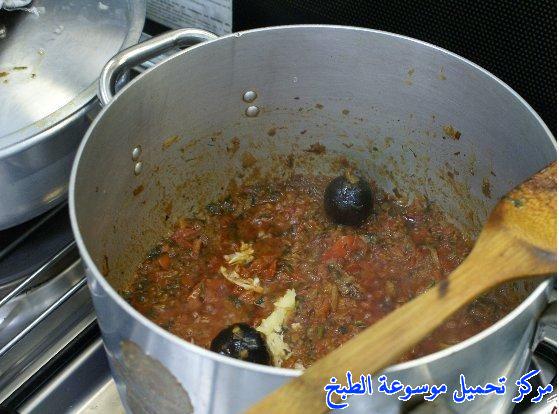 http://www.encyclopediacooking.com/upload_recipes_online/uploads/images_arabic-food-cooking-qatari-cuisine-recipe-9-%D8%B5%D9%88%D8%B1%D8%A9-%D8%A7%D9%83%D9%84%D8%A9-%D9%85%D8%AC%D8%A8%D9%88%D8%B3-%D9%87%D8%A7%D9%85%D9%88%D8%B1-%D9%82%D8%B7%D8%B1%D9%8A-%D9%84%D8%B0%D9%8A%D8%B0-%D9%88%D8%B3%D9%87%D9%84.jpg