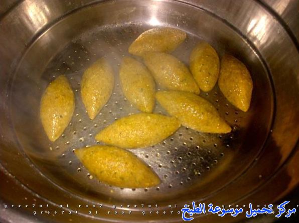 http://www.encyclopediacooking.com/upload_recipes_online/uploads/images_arabic-food-cooking-recipe-4-%D8%B7%D8%B1%D9%8A%D9%82%D8%A9-%D8%B9%D9%85%D9%84-%D9%83%D8%A8%D8%A9-%D8%A7%D9%84%D8%A8%D8%B1%D8%BA%D9%84-%D9%88%D8%A7%D9%84%D8%AC%D8%B1%D9%8A%D8%B4-%D8%A8%D8%A7%D9%84%D8%B5%D9%88%D8%B1-Kibbeh%D8%B3%D9%87%D9%84%D9%87-%D9%85%D8%B1%D8%A9-%D9%88%D9%84%D8%B0%D9%8A%D8%B0.jpg