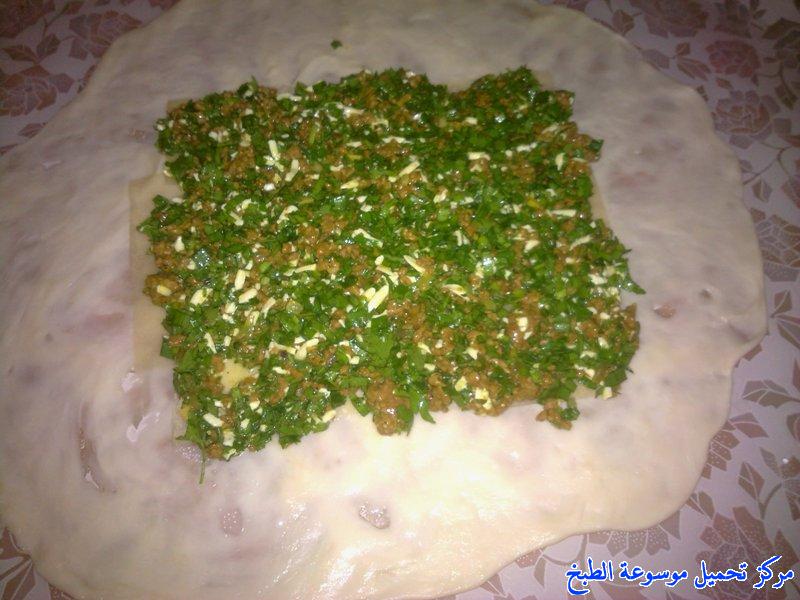 http://www.encyclopediacooking.com/upload_recipes_online/uploads/images_arabic-food-cooking-saudi-arabia-cuisine-food-recipes-5-%D8%B5%D9%88%D8%B1%D8%A9-%D8%A7%D9%83%D9%84%D8%A9-%D8%A7%D9%84%D9%85%D8%B7%D8%A8%D9%82-%D8%A7%D9%84%D8%B3%D8%B9%D9%88%D8%AF%D9%8A-%D8%A3%D9%88-%D8%A8%D8%A7%D9%84%D8%B7%D8%B1%D9%8A%D9%82%D8%A9-%D8%A7%D9%84%D8%B3%D8%B9%D9%88%D8%AF%D9%8A%D8%A9.jpg