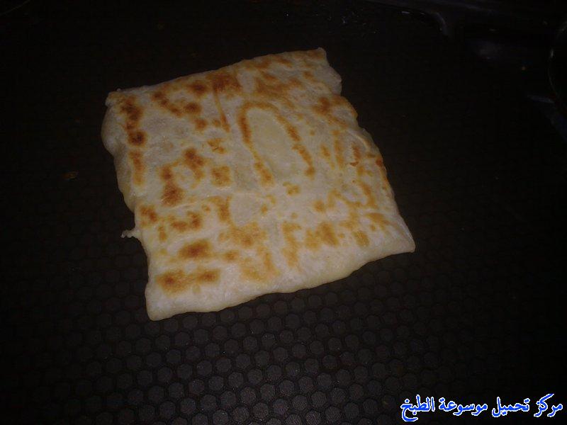 http://www.encyclopediacooking.com/upload_recipes_online/uploads/images_arabic-food-cooking-saudi-arabia-cuisine-food-recipes-7-%D8%B5%D9%88%D8%B1%D8%A9-%D8%A7%D9%83%D9%84%D8%A9-%D8%A7%D9%84%D9%85%D8%B7%D8%A8%D9%82-%D8%A7%D9%84%D8%B3%D8%B9%D9%88%D8%AF%D9%8A-%D8%A3%D9%88-%D8%A8%D8%A7%D9%84%D8%B7%D8%B1%D9%8A%D9%82%D8%A9-%D8%A7%D9%84%D8%B3%D8%B9%D9%88%D8%AF%D9%8A%D8%A9.jpg