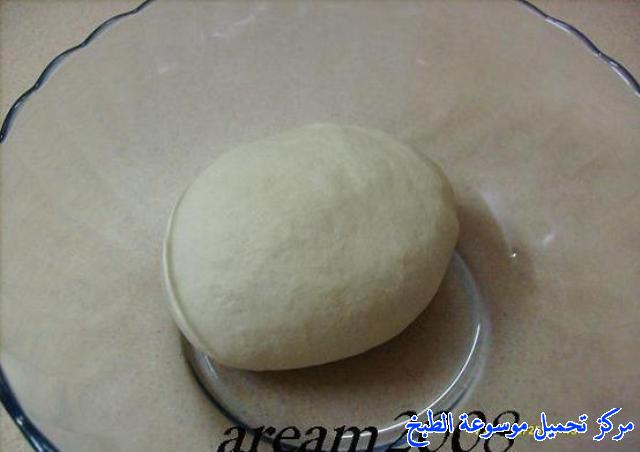 http://www.encyclopediacooking.com/upload_recipes_online/uploads/images_arabic-lebanon-bread-lebanese-recipe-%D8%B7%D8%B1%D9%8A%D9%82%D8%A9-%D8%A7%D9%84%D8%AE%D8%A8%D8%B2-%D8%A7%D9%84%D9%84%D8%A8%D9%86%D8%A7%D9%86%D9%8A-%D8%A7%D9%84%D9%85%D9%86%D8%B2%D9%84%D9%8A-%D8%A8%D8%A7%D9%84%D8%B5%D9%88%D8%B12.jpg