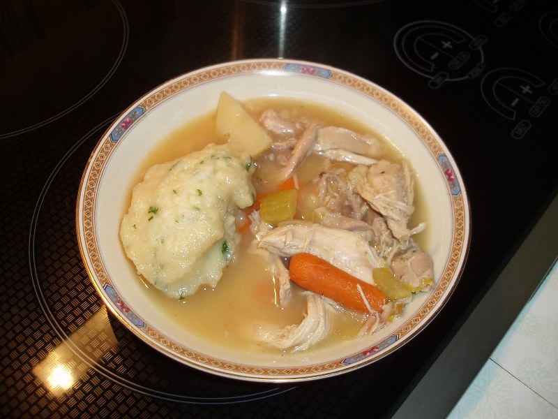 http://www.encyclopediacooking.com/upload_recipes_online/uploads/images_chicken-and-dumpling-soup.jpg