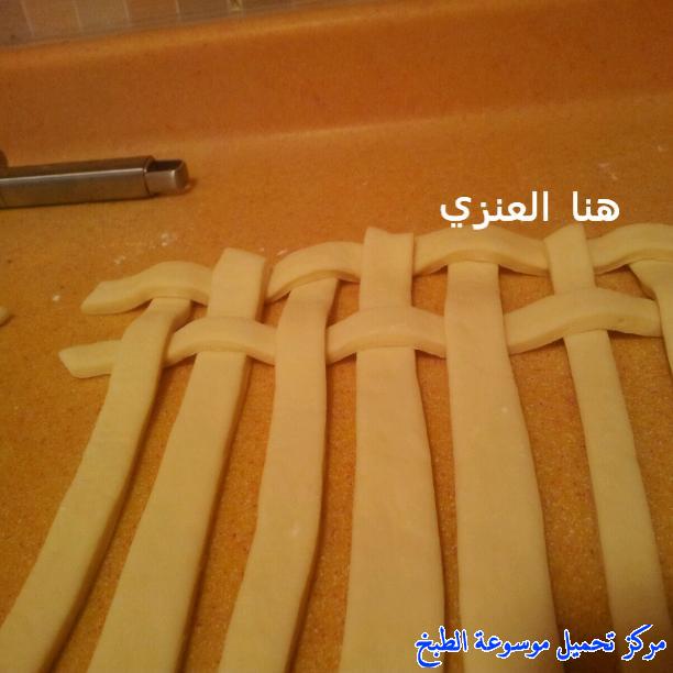 http://www.encyclopediacooking.com/upload_recipes_online/uploads/images_easy-banana-cream-pie-recipe-6-%D9%88%D8%B5%D9%81%D8%A9-%D9%81%D8%B7%D9%8A%D8%B1%D8%A9-%D8%A7%D9%84%D9%85%D9%88%D8%B2-%D9%88%D8%A7%D9%84%D9%82%D8%B4%D8%B7%D8%A9-%D8%A8%D8%A7%D9%84%D8%B5%D9%88%D8%B1.jpg