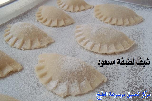 http://www.encyclopediacooking.com/upload_recipes_online/uploads/images_easy-cooking-samosa-recipes-in-arabic-%D8%B5%D9%88%D8%B1%D8%A9-%D8%B9%D9%85%D9%84-%D8%B3%D9%85%D8%A8%D9%88%D8%B3%D8%A9-%D9%84%D8%B7%D9%8A%D9%81%D8%A9-%D9%85%D8%B3%D8%B9%D9%88%D8%AF36.jpg