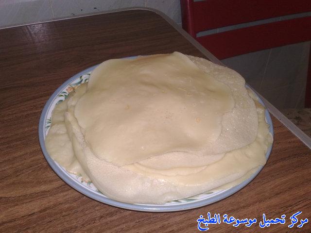http://www.encyclopediacooking.com/upload_recipes_online/uploads/images_easy-egyptian-bread-cooking-food-dishes-recipes9.jpg