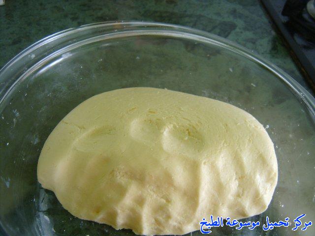 http://www.encyclopediacooking.com/upload_recipes_online/uploads/images_easy-make-algerian-dessert-recipe-3-%D8%B5%D9%88%D8%B1-%D8%A7%D9%83%D9%84%D8%A9-%D9%88%D8%B5%D9%81%D8%A9-%D8%AD%D9%84%D9%88%D9%89-%D8%A7%D9%84%D9%82%D9%84%D9%88%D8%A8-%D8%A7%D9%84%D8%B5%D8%BA%D9%8A%D8%B1%D8%A9-%D8%A7%D9%84%D8%AC%D8%B2%D8%A7%D8%A6%D8%B1%D9%8A%D8%A9.jpg