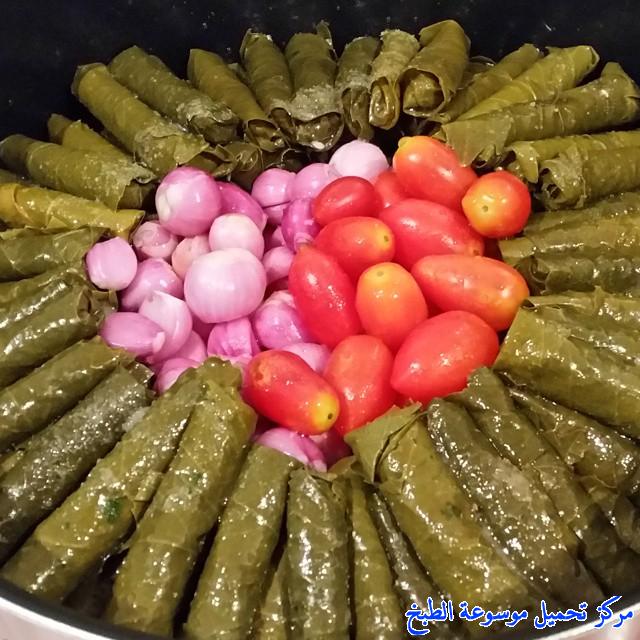 http://www.encyclopediacooking.com/upload_recipes_online/uploads/images_ebanese-food-recipes-with-pictures-%D8%B5%D9%88%D8%B1%D8%A9-%D9%88%D8%B1%D9%82-%D8%A7%D9%84%D8%B9%D9%86%D8%A8-%D8%A8%D8%A7%D9%84%D8%B2%D9%8A%D8%AA-%D8%B9%D9%84%D9%89-%D8%A7%D9%84%D8%B7%D8%B1%D9%8A%D9%82%D8%A9-%D8%A7%D9%84%D9%84%D8%A8%D9%86%D8%A7%D9%86%D9%8A%D8%A92.jpg