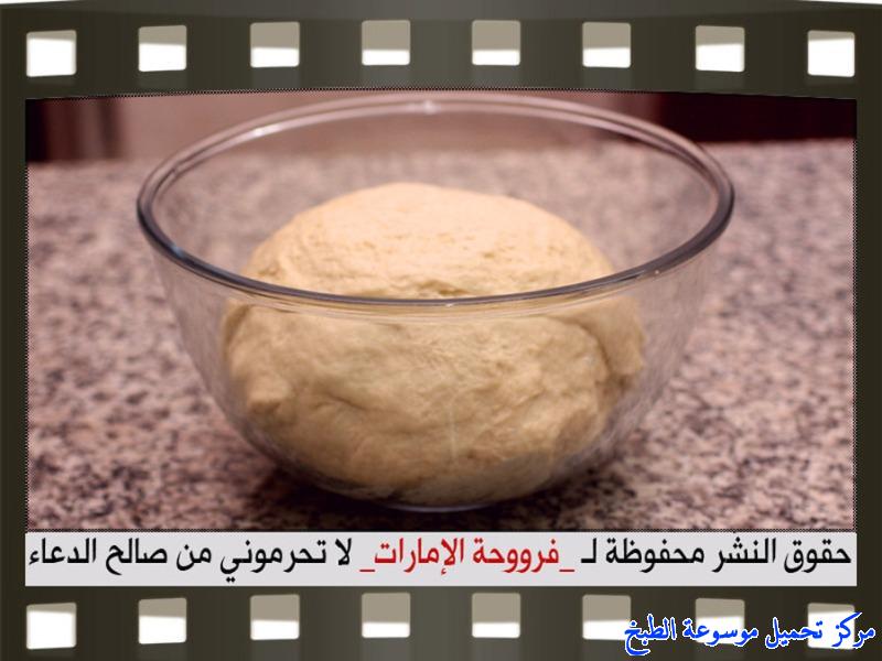http://www.encyclopediacooking.com/upload_recipes_online/uploads/images_fatayer-kleicha-recipe-in-arabic%D9%81%D8%B7%D8%A7%D8%A6%D8%B1-%D8%A8%D8%AD%D8%B4%D9%88%D8%A9-%D8%A7%D9%84%D9%83%D9%84%D9%8A%D8%AC%D8%A7-%D9%81%D8%B1%D9%88%D8%AD%D8%A9-%D8%A7%D9%84%D8%A7%D9%85%D8%A7%D8%B1%D8%A7%D8%AA5.jpg