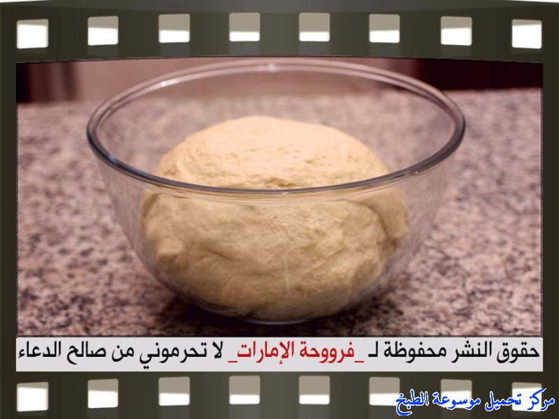 http://www.encyclopediacooking.com/upload_recipes_online/uploads/images_fatayer-kleicha-recipe-in-arabic%D9%81%D8%B7%D8%A7%D8%A6%D8%B1-%D8%A8%D8%AD%D8%B4%D9%88%D8%A9-%D8%A7%D9%84%D9%83%D9%84%D9%8A%D8%AC%D8%A7-%D9%81%D8%B1%D9%88%D8%AD%D8%A9-%D8%A7%D9%84%D8%A7%D9%85%D8%A7%D8%B1%D8%A7%D8%AA5.jpg