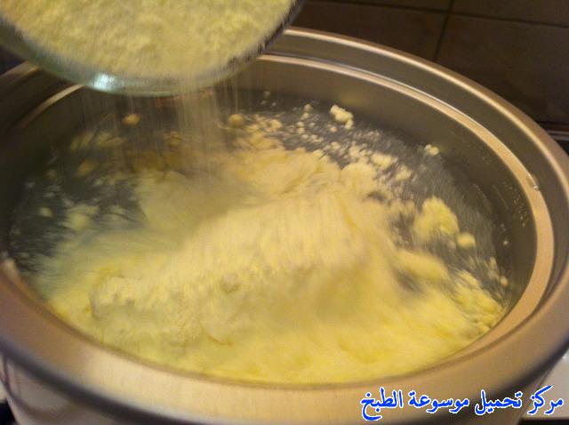 http://www.encyclopediacooking.com/upload_recipes_online/uploads/images_homemade-yogurt-recipes-%D8%B7%D8%B1%D9%8A%D9%82%D8%A9-%D8%B9%D9%85%D9%84-%D8%A7%D9%84%D9%84%D8%A8%D9%86-%D8%A7%D9%84%D8%B1%D8%A7%D9%8A%D8%A8-%D8%A7%D9%84%D8%B2%D8%A8%D8%A7%D8%AF%D9%8A-%D9%81%D9%89-%D8%A7%D9%84%D9%85%D9%86%D8%B2%D9%84-%D8%A8%D8%A7%D9%84%D8%B5%D9%88%D8%B14.jpg