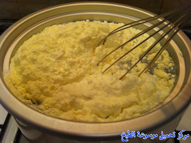 http://www.encyclopediacooking.com/upload_recipes_online/uploads/images_homemade-yogurt-recipes-%D8%B7%D8%B1%D9%8A%D9%82%D8%A9-%D8%B9%D9%85%D9%84-%D8%A7%D9%84%D9%84%D8%A8%D9%86-%D8%A7%D9%84%D8%B1%D8%A7%D9%8A%D8%A8-%D8%A7%D9%84%D8%B2%D8%A8%D8%A7%D8%AF%D9%8A-%D9%81%D9%89-%D8%A7%D9%84%D9%85%D9%86%D8%B2%D9%84-%D8%A8%D8%A7%D9%84%D8%B5%D9%88%D8%B15.jpg