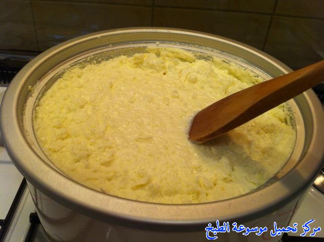 http://www.encyclopediacooking.com/upload_recipes_online/uploads/images_homemade-yogurt-recipes-%D8%B7%D8%B1%D9%8A%D9%82%D8%A9-%D8%B9%D9%85%D9%84-%D8%A7%D9%84%D9%84%D8%A8%D9%86-%D8%A7%D9%84%D8%B1%D8%A7%D9%8A%D8%A8-%D8%A7%D9%84%D8%B2%D8%A8%D8%A7%D8%AF%D9%8A-%D9%81%D9%89-%D8%A7%D9%84%D9%85%D9%86%D8%B2%D9%84-%D8%A8%D8%A7%D9%84%D8%B5%D9%88%D8%B16.jpg