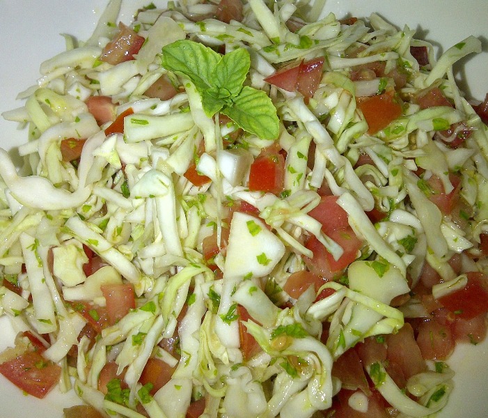 http://www.encyclopediacooking.com/upload_recipes_online/uploads/images_how-to-make-best-easy-homemade-cabbage-tomato-salad-recipe.jpg