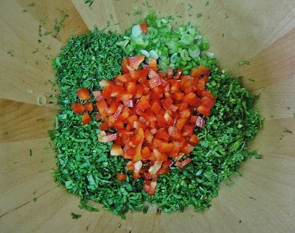 http://www.encyclopediacooking.com/upload_recipes_online/uploads/images_how-to-make-best-easy-homemade-freekeh-salad-recipe4.jpg