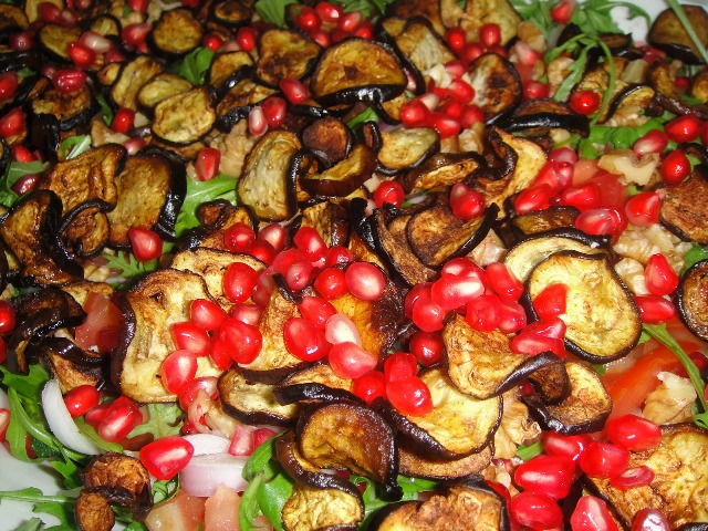 http://www.encyclopediacooking.com/upload_recipes_online/uploads/images_how-to-make-easy-homemade-aubergine-pomegranate-salad-recipe.jpg