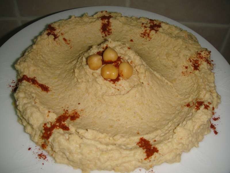 http://www.encyclopediacooking.com/upload_recipes_online/uploads/images_how-to-make-easy-homemade-hummus-tahini-recipe.jpg