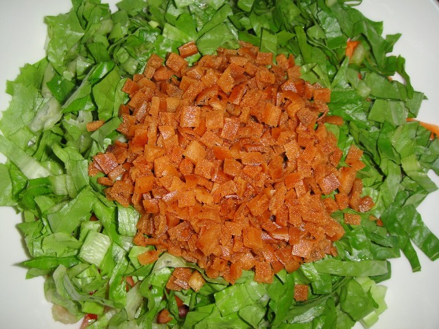 http://www.encyclopediacooking.com/upload_recipes_online/uploads/images_how-to-make-easy-homemade-lebanese-fattoush-salad-recipe-with-dressing4.jpg