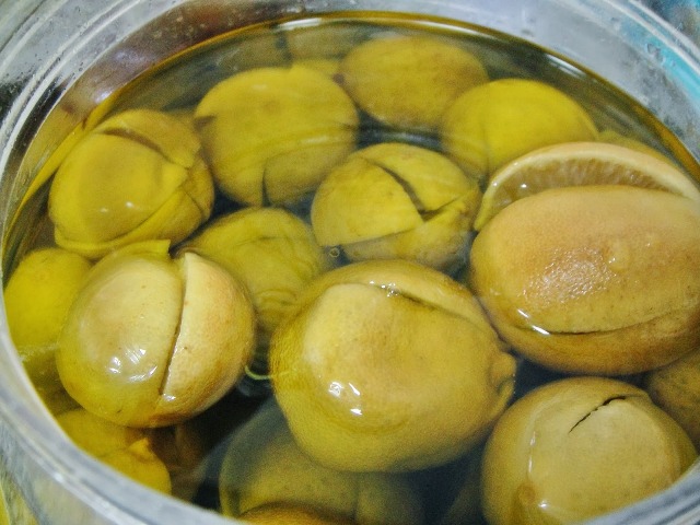http://www.encyclopediacooking.com/upload_recipes_online/uploads/images_how-to-make-easy-homemade-lime-pickles-recipe-step-by-step8.jpg