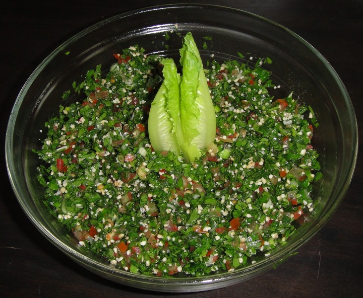 http://www.encyclopediacooking.com/upload_recipes_online/uploads/images_how-to-make-easy-homemade-tabbouleh-salad-recipe.jpg