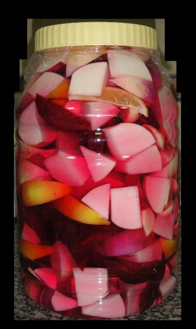 http://www.encyclopediacooking.com/upload_recipes_online/uploads/images_how-to-make-easy-homemade-turnip-and-beetroot-pickle-tursu-recipe-step-by-step6.jpg