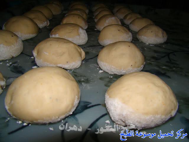 http://www.encyclopediacooking.com/upload_recipes_online/uploads/images_how-to-make-khubz-arabic-bread-recipe-%D8%B7%D8%B1%D9%8A%D9%82%D8%A9-%D9%88%D9%83%D9%8A%D9%81%D9%8A%D8%A9-%D8%B5%D9%86%D8%A7%D8%B9%D8%A9-%D8%A7%D9%84%D8%AE%D8%A8%D8%B2-%D9%81%D9%8A-%D8%A7%D9%84%D8%A8%D9%8A%D8%AA-%D8%A8%D8%A7%D9%84%D8%B5%D9%88%D8%B13.jpg