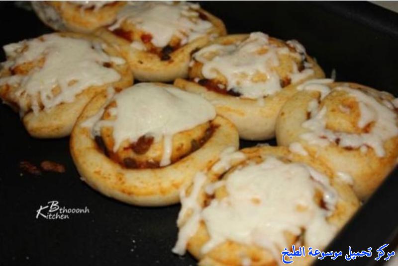 http://www.encyclopediacooking.com/upload_recipes_online/uploads/images_italian-pizza-recipe-easy-7%D8%B7%D8%B1%D9%8A%D9%82%D8%A9-%D8%B9%D9%85%D9%84-%D8%B1%D9%88%D9%84%D8%A7%D8%AA-%D8%A7%D9%84%D8%A8%D9%8A%D8%AA%D8%B2%D8%A7-%D8%A8%D8%A7%D9%84%D8%B5%D9%88%D8%B1.jpg