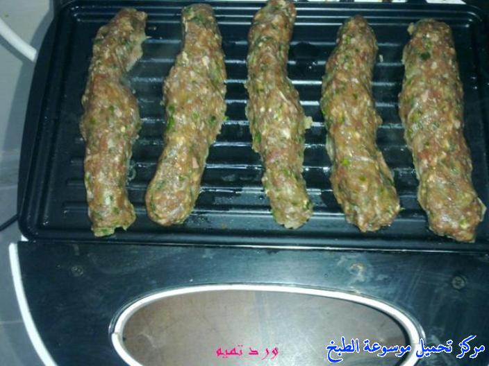 http://www.encyclopediacooking.com/upload_recipes_online/uploads/images_kebab-sandwich-recipe-%D8%B3%D9%86%D8%AF%D9%88%D9%8A%D8%B4%D8%A7%D8%AA-%D9%83%D8%A8%D8%A7%D8%A8-%D9%84%D8%AD%D9%853.jpg