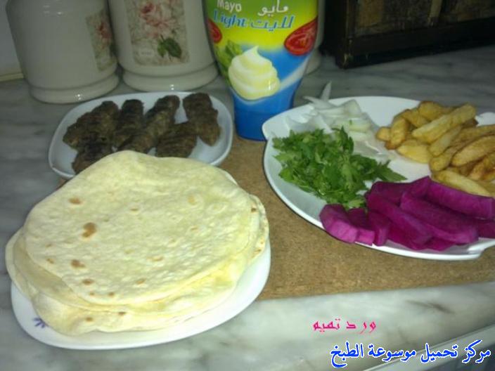 http://www.encyclopediacooking.com/upload_recipes_online/uploads/images_kebab-sandwich-recipe-%D8%B3%D9%86%D8%AF%D9%88%D9%8A%D8%B4%D8%A7%D8%AA-%D9%83%D8%A8%D8%A7%D8%A8-%D9%84%D8%AD%D9%856.jpg