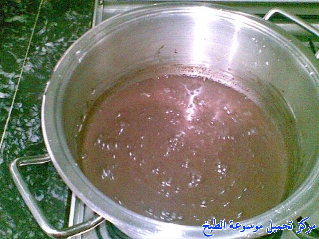 http://www.encyclopediacooking.com/upload_recipes_online/uploads/images_make-mahalabia-dessert-recipe-in-arabic-%D9%85%D9%87%D9%84%D8%A8%D9%8A%D8%A9-%D8%A7%D9%84%D8%B3%D9%85%D9%8A%D8%AF-%D8%A8%D8%A7%D9%84%D9%83%D8%A7%D9%83%D8%A7%D9%882.jpg