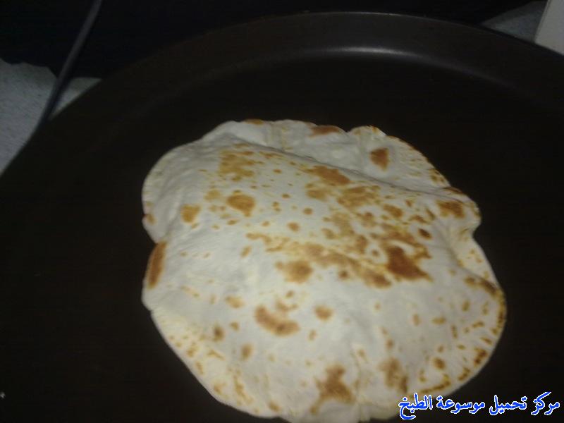 http://www.encyclopediacooking.com/upload_recipes_online/uploads/images_mexican-tortilla-recipe-chicken-%D8%B7%D8%B1%D9%8A%D9%82%D8%A9-%D8%B9%D9%85%D9%84-%D8%AE%D8%A8%D8%B2-%D8%A7%D9%84%D8%AA%D9%88%D8%B1%D8%AA%D9%8A%D9%84%D8%A7-%D8%A8%D8%A7%D9%84%D8%B5%D9%88%D8%B15.jpg