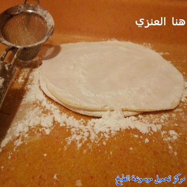 http://www.encyclopediacooking.com/upload_recipes_online/uploads/images_pastry-cream-pies-5-%D8%B5%D9%88%D8%B1-%D9%88%D8%B5%D9%81%D8%A9-%D9%81%D8%B7%D8%A7%D8%A6%D8%B1-%D8%A7%D9%84%D8%AC%D9%84%D8%A7%D8%B4-%D8%A8%D8%A7%D9%84%D9%82%D8%B4%D8%B7%D8%A9.jpg