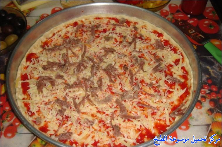 http://www.encyclopediacooking.com/upload_recipes_online/uploads/images_pizza-recipe-easy-%D8%B7%D8%B1%D9%8A%D9%82%D8%A9-%D8%B9%D9%85%D9%84-%D8%A7%D9%84%D8%A8%D9%8A%D8%AA%D8%B2%D8%A7-%D8%A7%D9%84%D8%B1%D8%A7%D8%A6%D8%B9%D8%A9-%D9%88%D8%A7%D9%84%D9%84%D8%B0%D9%8A%D8%B0%D8%A9-%D8%A8%D8%A7%D9%84%D8%B5%D9%88%D8%B117.jpg