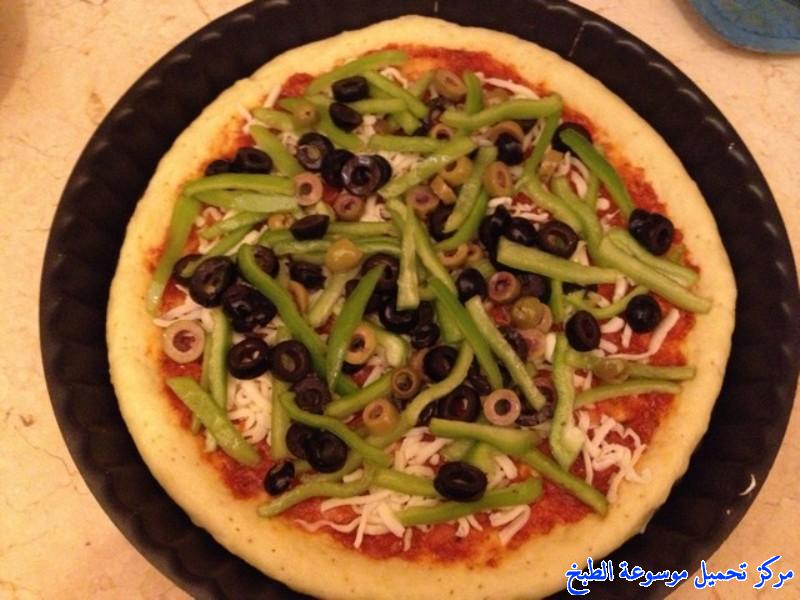 http://www.encyclopediacooking.com/upload_recipes_online/uploads/images_pizza-recipe-easy-%D8%B7%D8%B1%D9%8A%D9%82%D8%A9-%D8%B9%D9%85%D9%84-%D8%A7%D9%84%D8%A8%D9%8A%D8%AA%D8%B2%D8%A7-%D8%A8%D8%A7%D9%84%D8%B5%D9%88%D8%B1-%D8%AE%D8%B7%D9%88%D8%A9-%D8%AE%D8%B7%D9%88%D8%A911.jpg