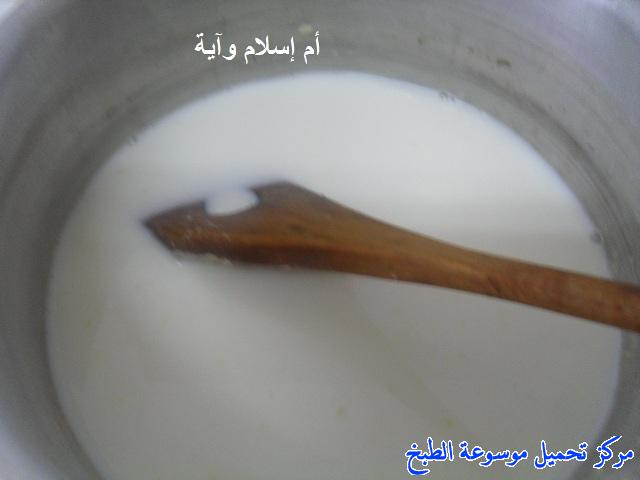 http://www.encyclopediacooking.com/upload_recipes_online/uploads/images_recette-cuisine-tunisienne-en-arabe-%D8%A7%D9%84%D9%83%D9%8A%D8%B4-%D8%A8%D8%A7%D9%84%D8%AA%D9%88%D9%86%D8%A9-%D9%88%D8%A7%D9%84%D8%A8%D8%B4%D8%A7%D9%85%D9%8A%D9%847.jpg